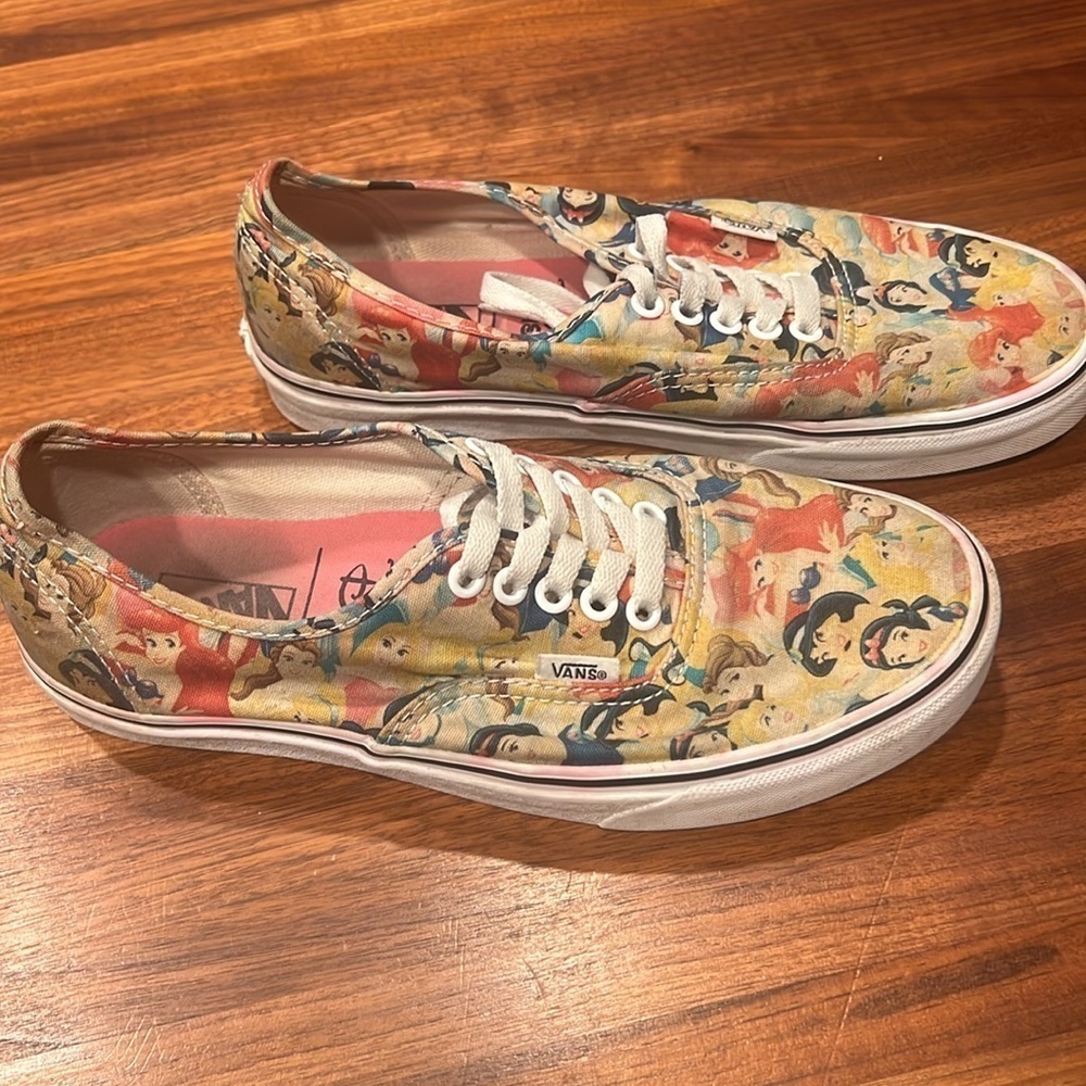 VANS Disney Authentic Multi Princesses Shoes Sneakers Size Women's 7.5
